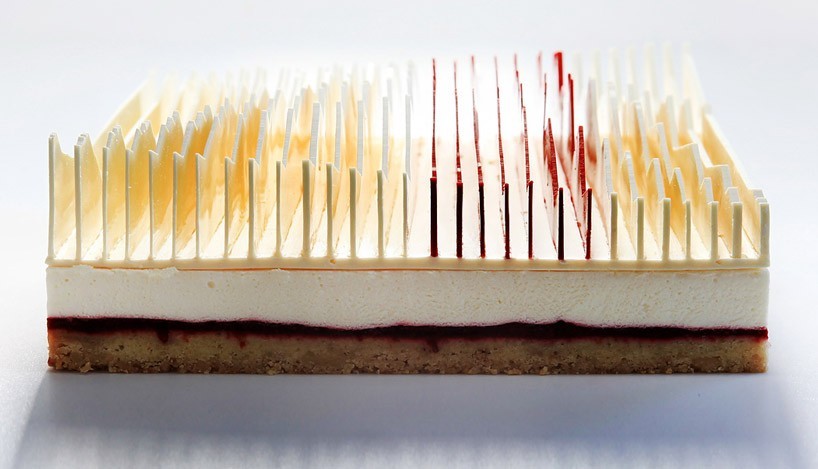 圖中的蛋糕以3D列印製作一般製作方式難以達到的幾何細節。圖片來源：Dinara Kasko