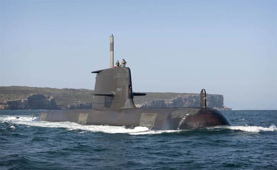 澳洲海軍的柯林斯級潛艦，排水量達3000噸，是相當大的柴電潛艦。(圖/澳洲海軍)